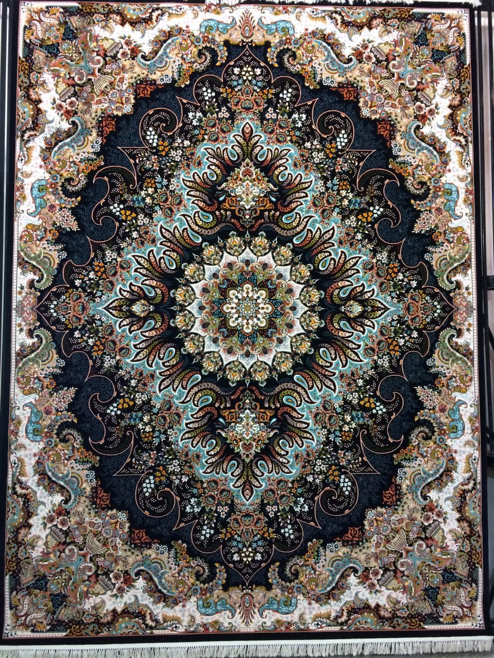 تراکم 3000دارای نشان استاندارد ایران و CE اروپابافته شده با مرغوبترین الیاف 