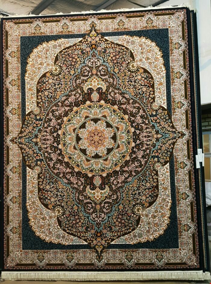 فرش طرح ارغنون